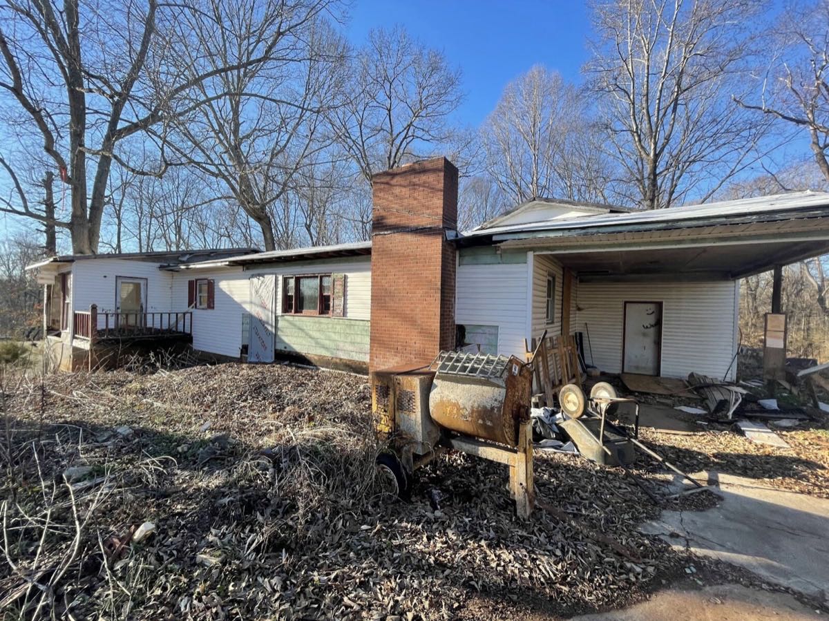 Fire-damaged property purchased as-is in Statesville, NC
